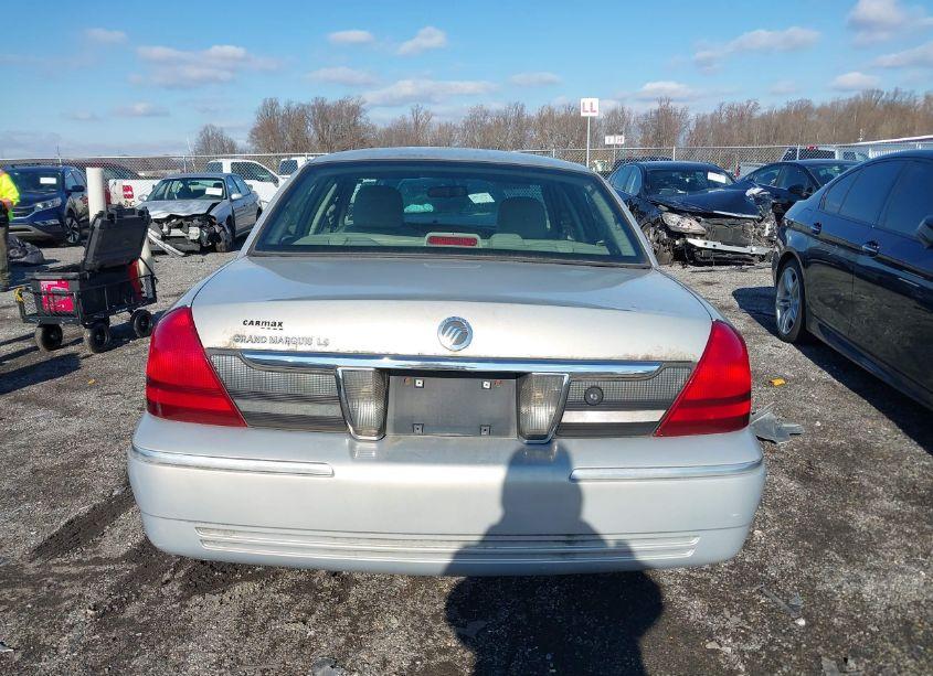 Photo 15 of 2009 Mercury Grand MARQUIS LS (FLEET ONLY) (VIN 2MEHM75V09X601961)