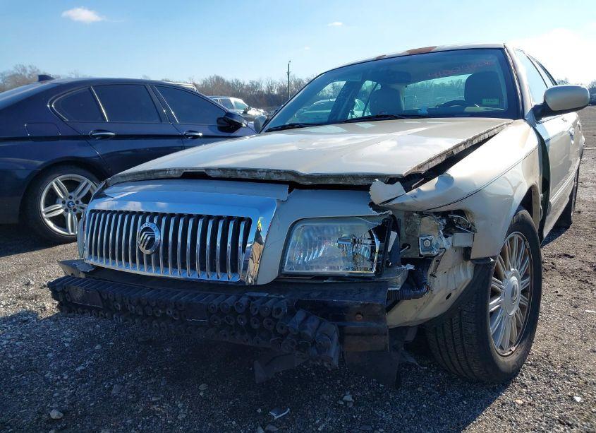 Photo 6 of 2009 Mercury Grand MARQUIS LS (FLEET ONLY) (VIN 2MEHM75V09X601961)