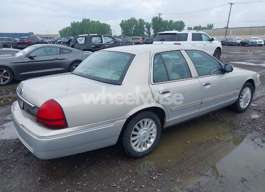 Photo 4 of 2009 Mercury Grand MARQUIS LS (FLEET ONLY) (VIN 2MEHM75V09X620106)