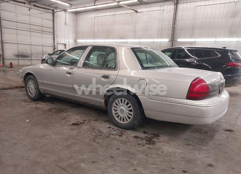 Photo 3 of 2007 Mercury Grand MARQUIS LS (VIN 2MEHM75V17X610682)