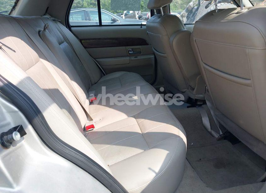 Photo 8 of 2008 Mercury Grand MARQUIS LS (VIN 2MEHM75V18X615138)