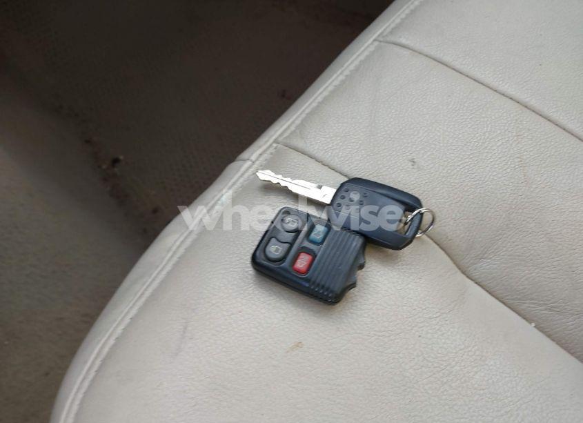 Photo 11 of 2007 Mercury Grand MARQUIS LS (VIN 2MEHM75V27X616135)