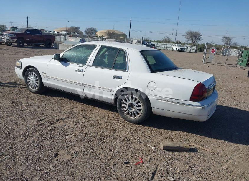 Photo 3 of 2009 Mercury Grand MARQUIS LS (FLEET ONLY) (VIN 2MEHM75V29X617031)