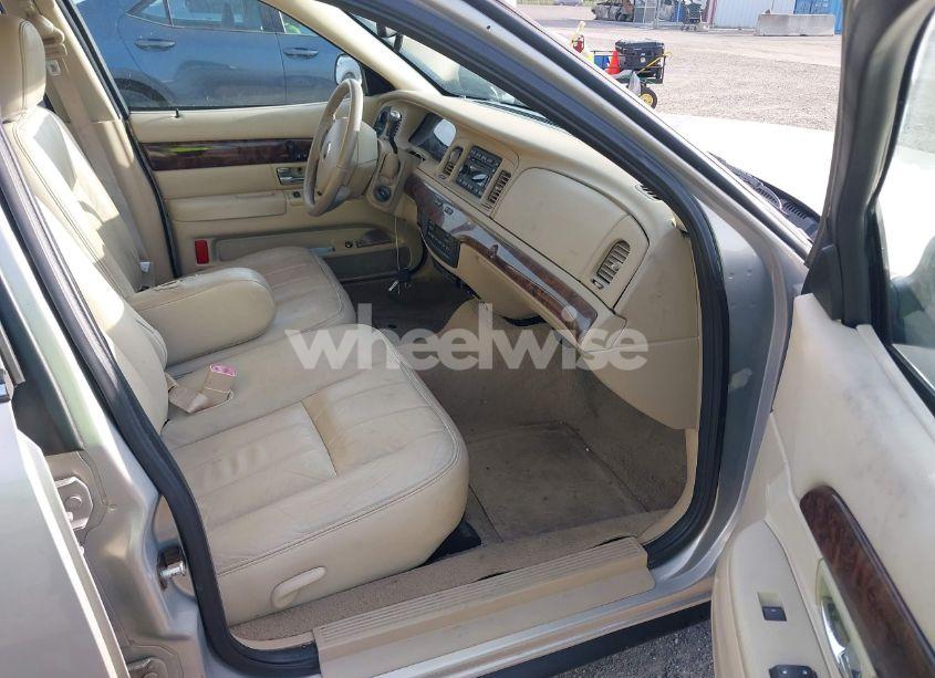 Photo 5 of 2009 Mercury Grand MARQUIS LS (FLEET ONLY) (VIN 2MEHM75V29X628319)