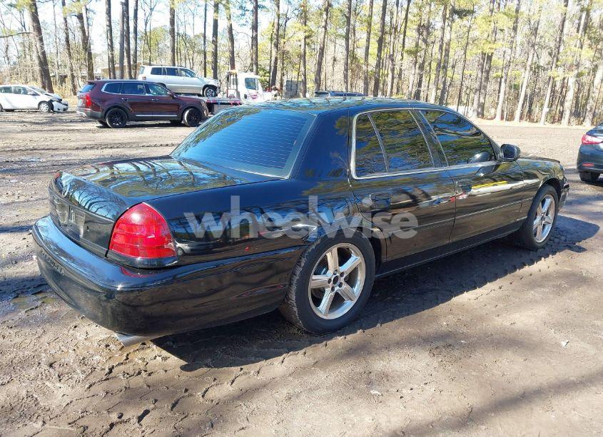 Photo 4 of 2003 Mercury Marauder N/A (VIN 2MEHM75V33X628952)