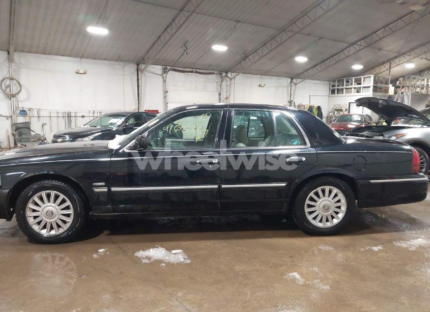 Photo 14 of 2009 Mercury Grand MARQUIS LS (FLEET ONLY) (VIN 2MEHM75V39X602084)