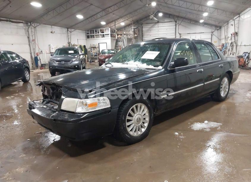 Photo 2 of 2009 Mercury Grand MARQUIS LS (FLEET ONLY) (VIN 2MEHM75V39X602084)