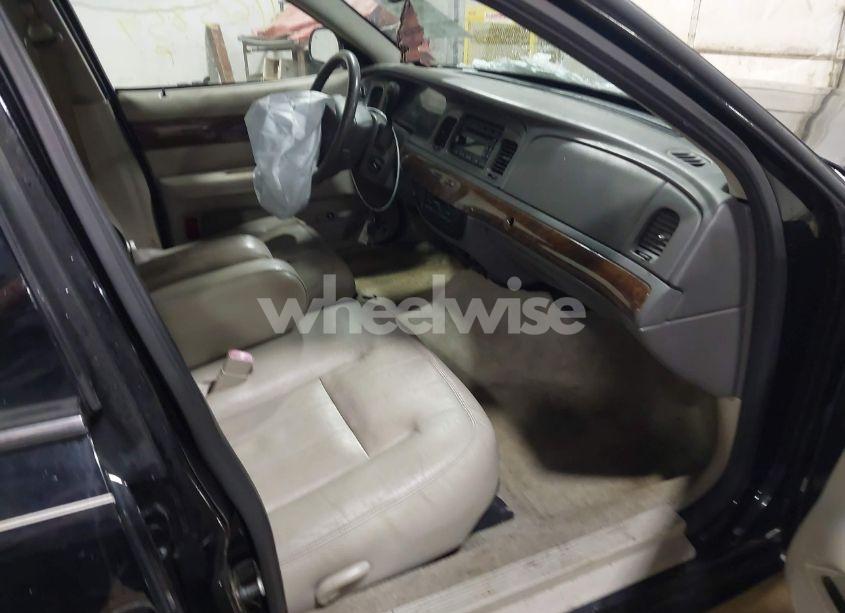 Photo 5 of 2009 Mercury Grand MARQUIS LS (FLEET ONLY) (VIN 2MEHM75V39X602084)