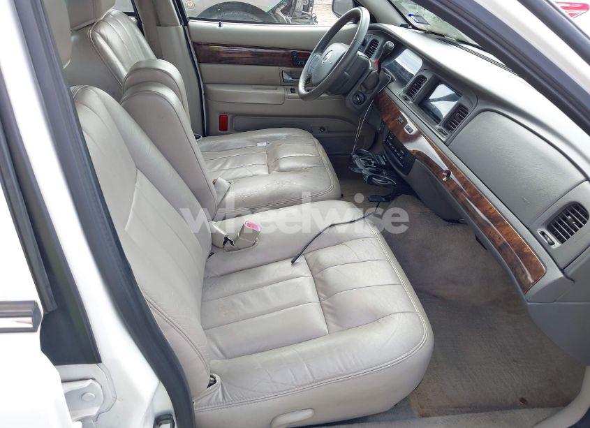 Photo 5 of 2009 Mercury Grand MARQUIS LS (FLEET ONLY) (VIN 2MEHM75V39X622111)