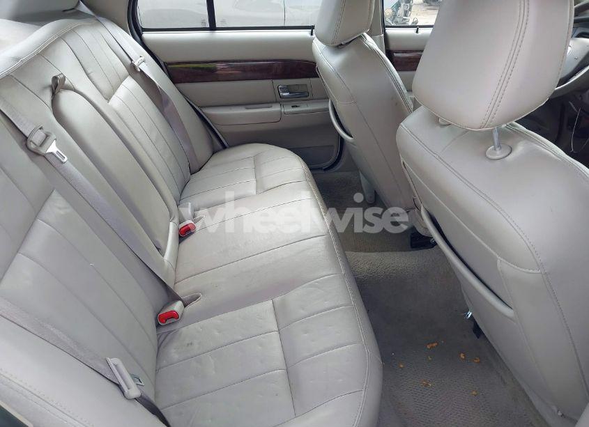 Photo 8 of 2009 Mercury Grand MARQUIS LS (FLEET ONLY) (VIN 2MEHM75V39X622111)