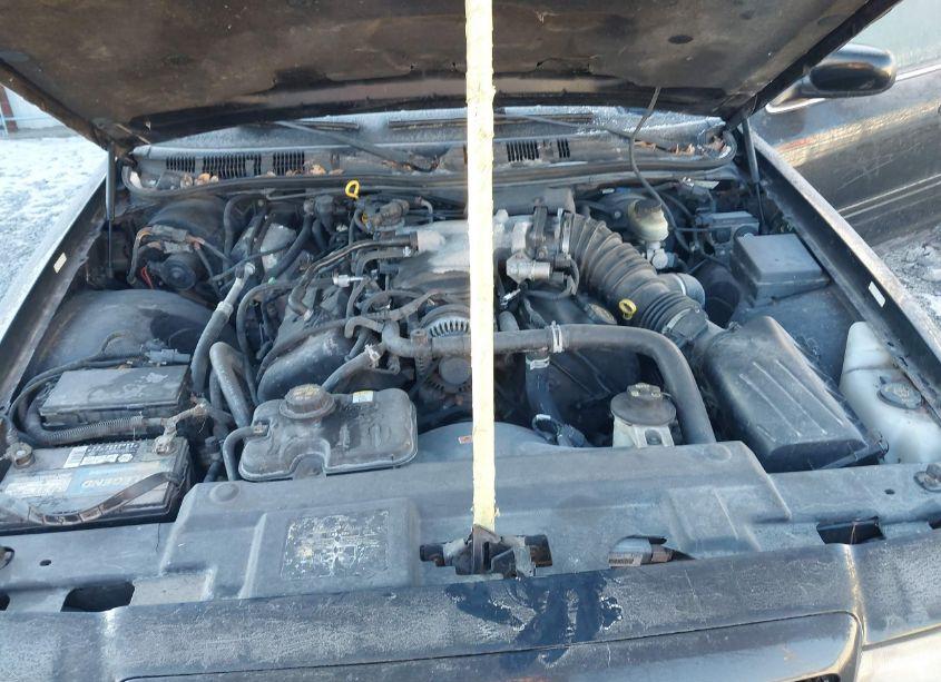 Photo 10 of 2003 Mercury Marauder N/A (VIN 2MEHM75V43X610816)