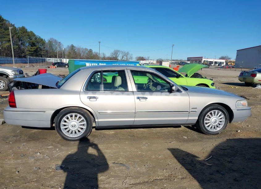 Photo 13 of 2009 Mercury Grand MARQUIS LS (FLEET ONLY) (VIN 2MEHM75V49X622862)