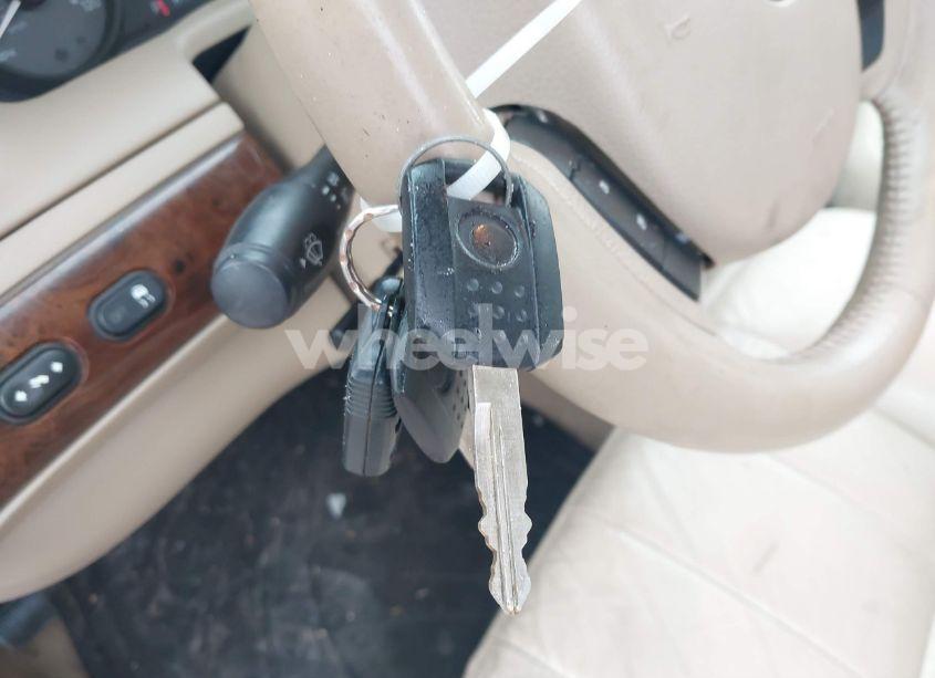 Photo 11 of 2008 Mercury Grand MARQUIS LS (VIN 2MEHM75V58X624599)