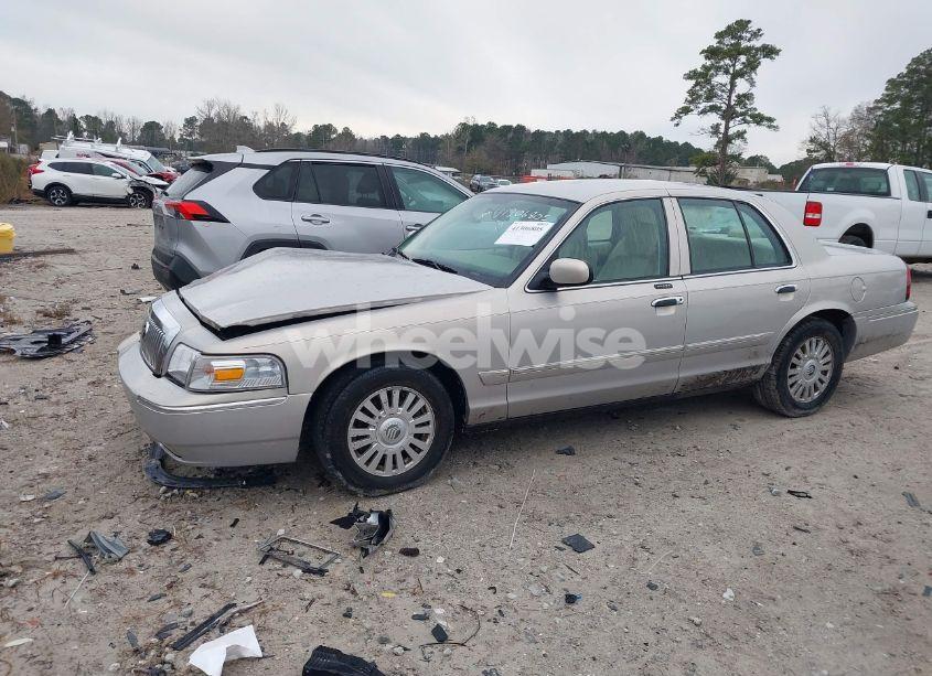 Photo 2 of 2008 Mercury Grand MARQUIS LS (VIN 2MEHM75V58X624599)