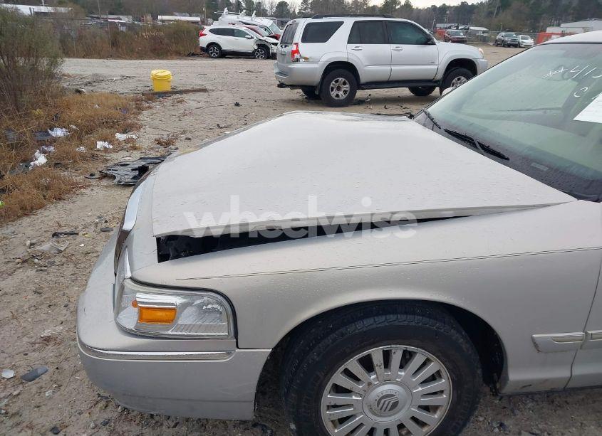 Photo 6 of 2008 Mercury Grand MARQUIS LS (VIN 2MEHM75V58X624599)