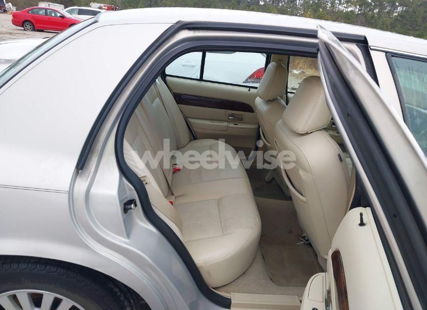 Photo 8 of 2008 Mercury Grand MARQUIS LS (VIN 2MEHM75V58X624599)