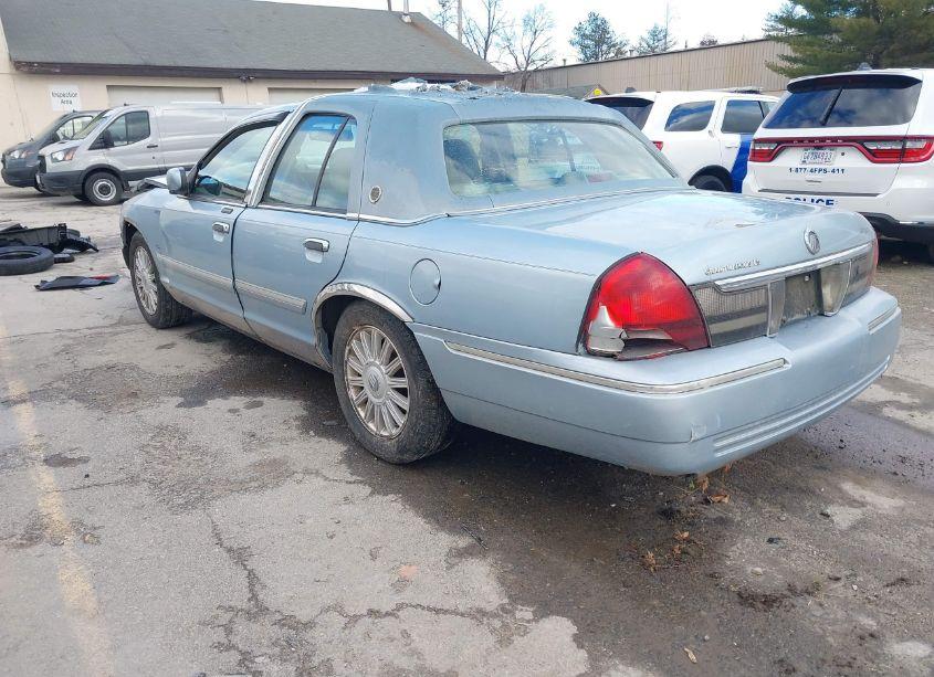 Photo 3 of 2009 Mercury Grand MARQUIS LS (FLEET ONLY) (VIN 2MEHM75V59X634907)