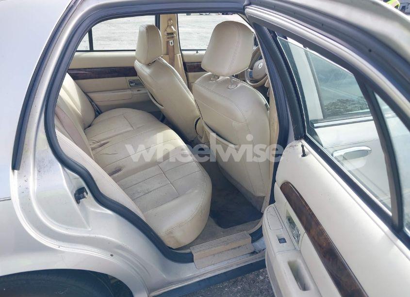 Photo 8 of 2009 Mercury Grand MARQUIS LS (FLEET ONLY) (VIN 2MEHM75V69X627383)