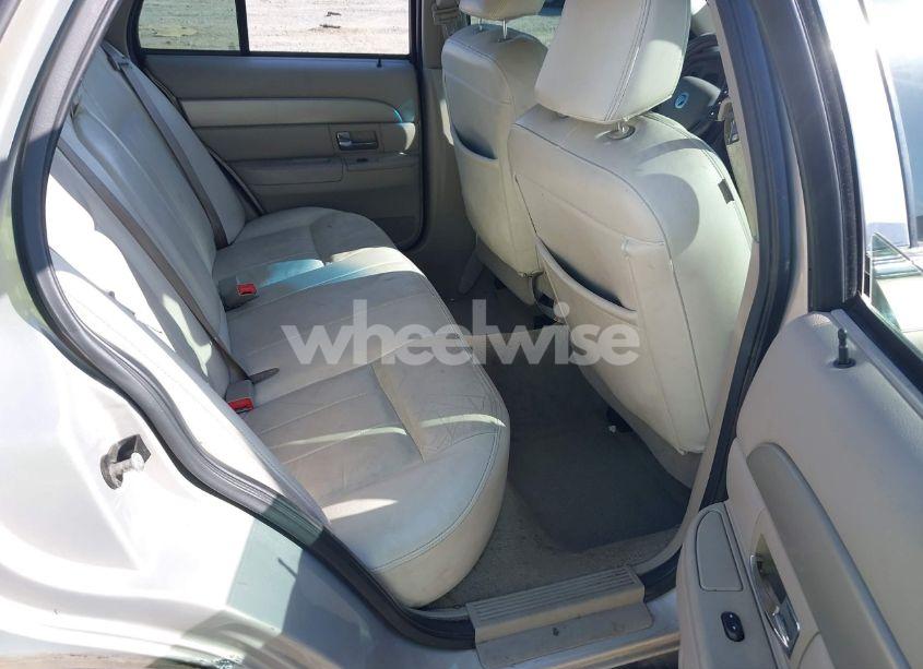 Photo 8 of 2007 Mercury Grand MARQUIS LS (VIN 2MEHM75V77X628734)