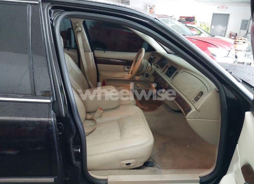 Photo 5 of 2008 Mercury Grand MARQUIS LS (VIN 2MEHM75V78X629965)