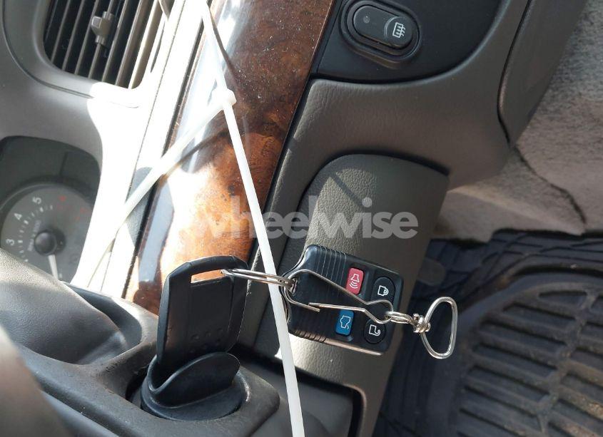 Photo 11 of 2009 Mercury Grand MARQUIS LS (FLEET ONLY) (VIN 2MEHM75V89X608107)