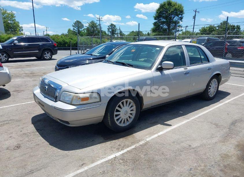 Photo 2 of 2009 Mercury Grand MARQUIS LS (FLEET ONLY) (VIN 2MEHM75V89X608107)
