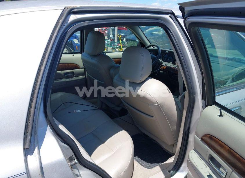 Photo 8 of 2009 Mercury Grand MARQUIS LS (FLEET ONLY) (VIN 2MEHM75V89X608107)