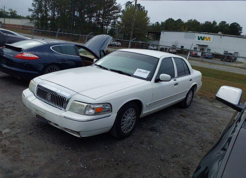 Photo 2 of 2008 Mercury Grand MARQUIS LS (VIN 2MEHM75V98X604372)