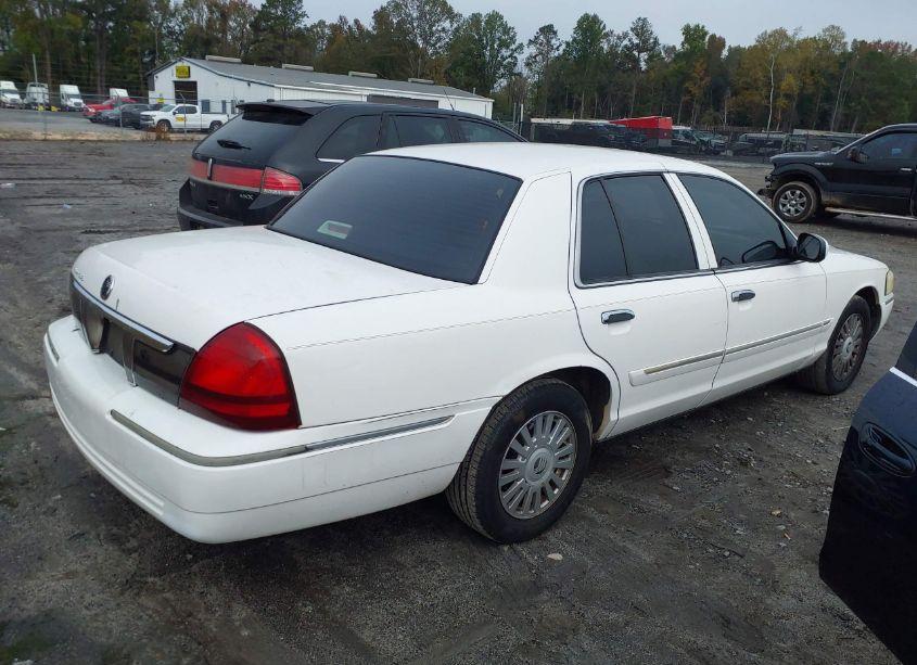 Photo 4 of 2008 Mercury Grand MARQUIS LS (VIN 2MEHM75V98X604372)