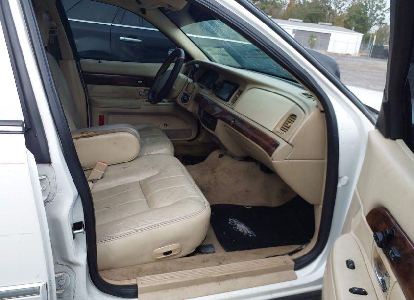 Photo 5 of 2008 Mercury Grand MARQUIS LS (VIN 2MEHM75V98X604372)