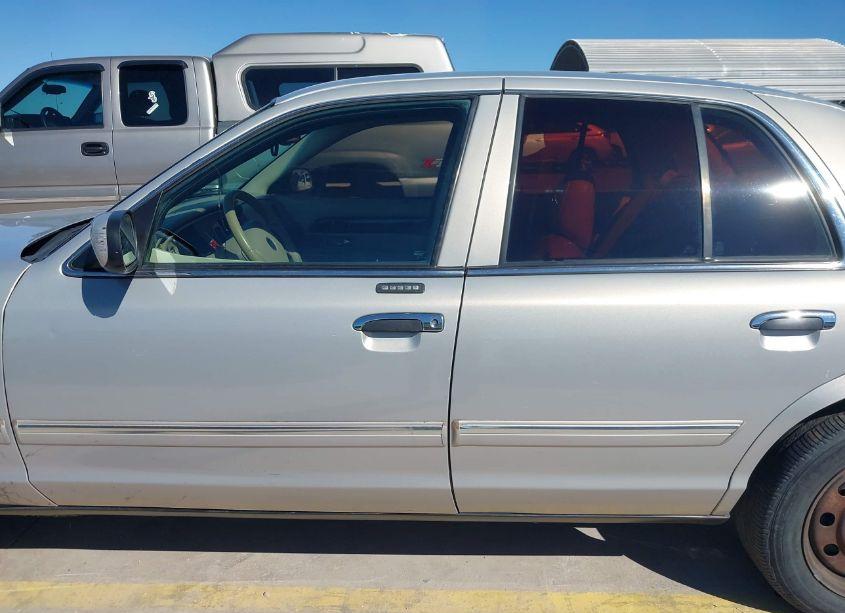 Photo 14 of 2009 Mercury Grand MARQUIS LS (FLEET ONLY) (VIN 2MEHM75V99X606236)