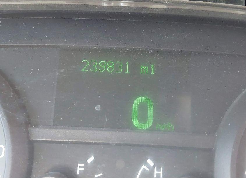 Photo 15 of 2009 Mercury Grand MARQUIS LS (FLEET ONLY) (VIN 2MEHM75V99X606236)