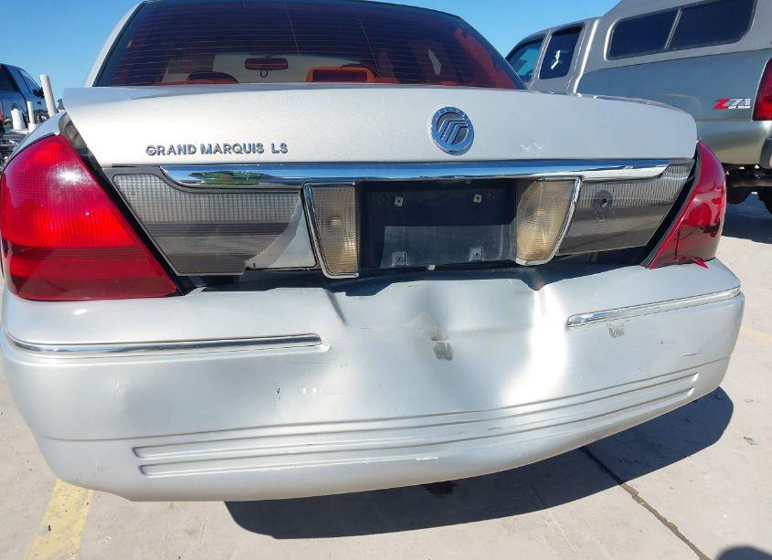 Photo 6 of 2009 Mercury Grand MARQUIS LS (FLEET ONLY) (VIN 2MEHM75V99X606236)