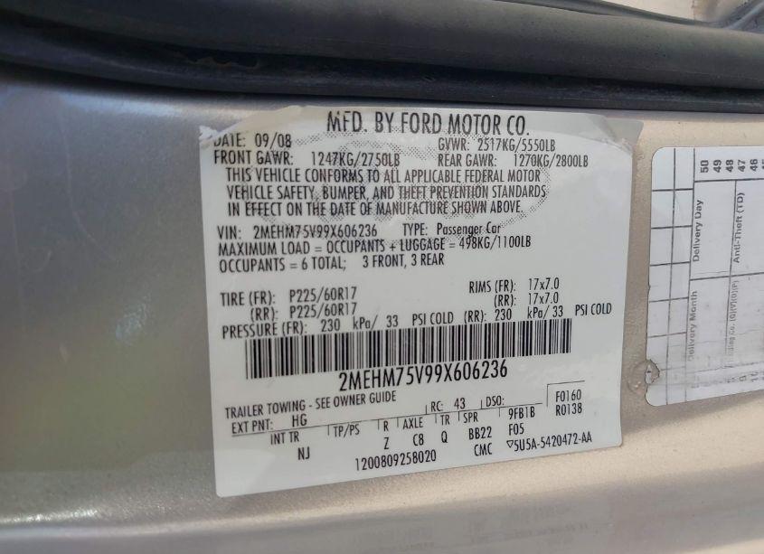 Photo 9 of 2009 Mercury Grand MARQUIS LS (FLEET ONLY) (VIN 2MEHM75V99X606236)