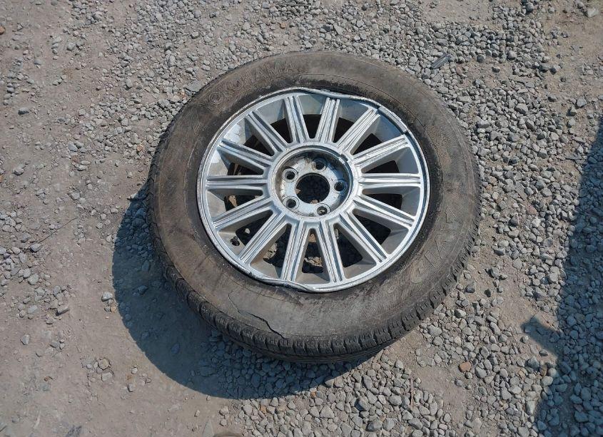 Photo 16 of 2009 Mercury Grand MARQUIS LS (FLEET ONLY) (VIN 2MEHM75V99X606401)