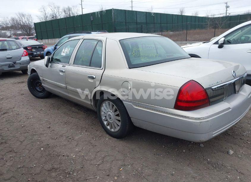 Photo 3 of 2009 Mercury Grand MARQUIS LS (FLEET ONLY) (VIN 2MEHM75V99X608312)