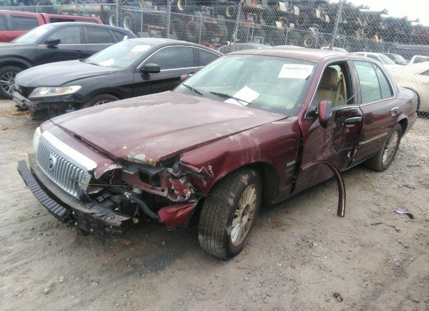 Photo 2 of 2009 Mercury Grand MARQUIS LS (FLEET ONLY) (VIN 2MEHM75V99X627054)