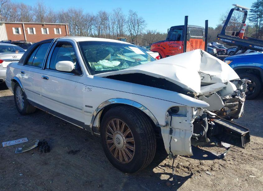 2009 Mercury Grand MARQUIS LS (FLEET ONLY) (VIN 2MEHM75V99X634201) main photo