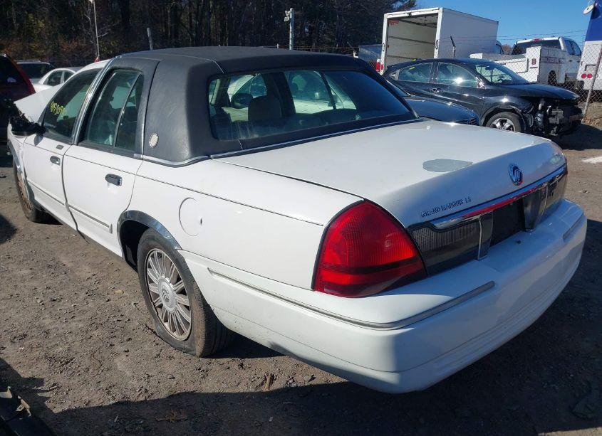 Photo 3 of 2009 Mercury Grand MARQUIS LS (FLEET ONLY) (VIN 2MEHM75V99X634201)