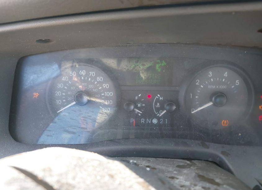 Photo 7 of 2009 Mercury Grand MARQUIS LS (FLEET ONLY) (VIN 2MEHM75V99X634201)