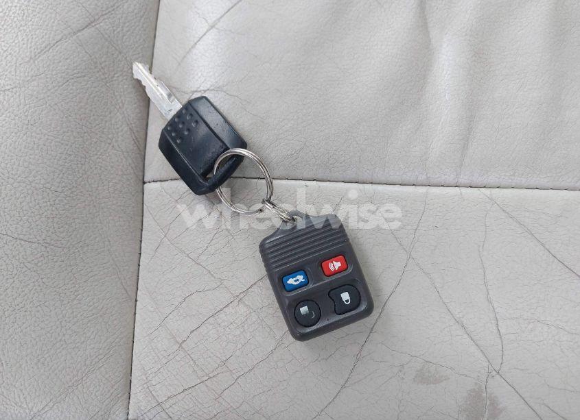 Photo 11 of 2008 Mercury Grand MARQUIS LS (VIN 2MEHM75VX8X612397)