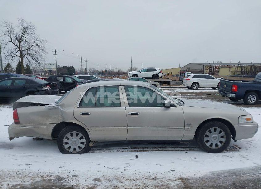 Photo 13 of 2008 Mercury Grand MARQUIS LS (VIN 2MEHM75VX8X612397)