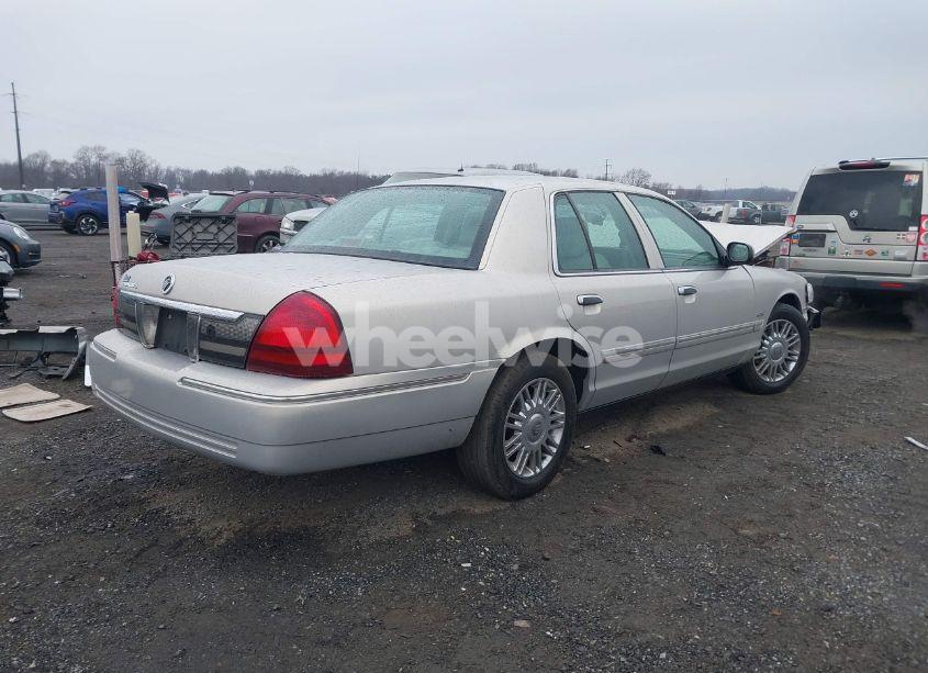 Photo 4 of 2009 Mercury Grand MARQUIS LS (FLEET ONLY) (VIN 2MEHM75VX9X613986)