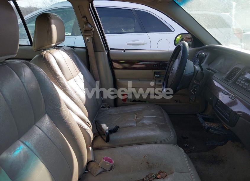 Photo 5 of 2009 Mercury Grand MARQUIS LS (FLEET ONLY) (VIN 2MEHM75VX9X622476)