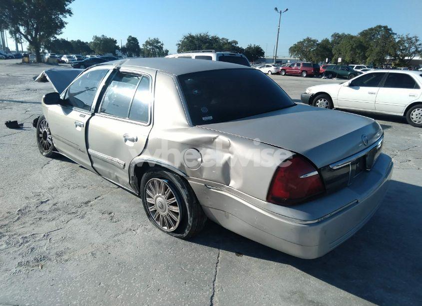 Photo 3 of 2009 Mercury Grand MARQUIS LS (FLEET ONLY) (VIN 2MEHM75VX9X630867)