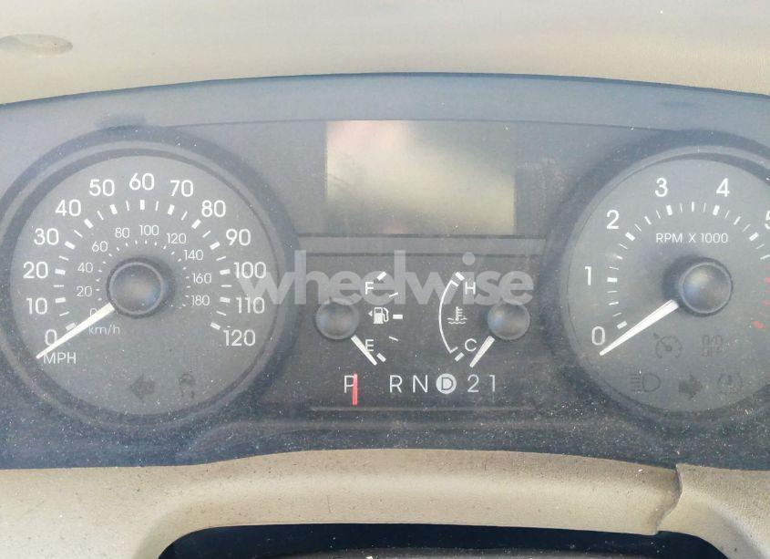 Photo 7 of 2009 Mercury Grand MARQUIS LS (FLEET ONLY) (VIN 2MEHM75VX9X630867)