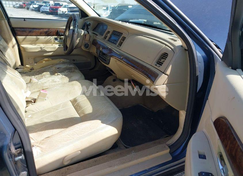 Photo 5 of 2009 Mercury Grand MARQUIS LS (FLEET ONLY) (VIN 2MEHM75VX9X632358)