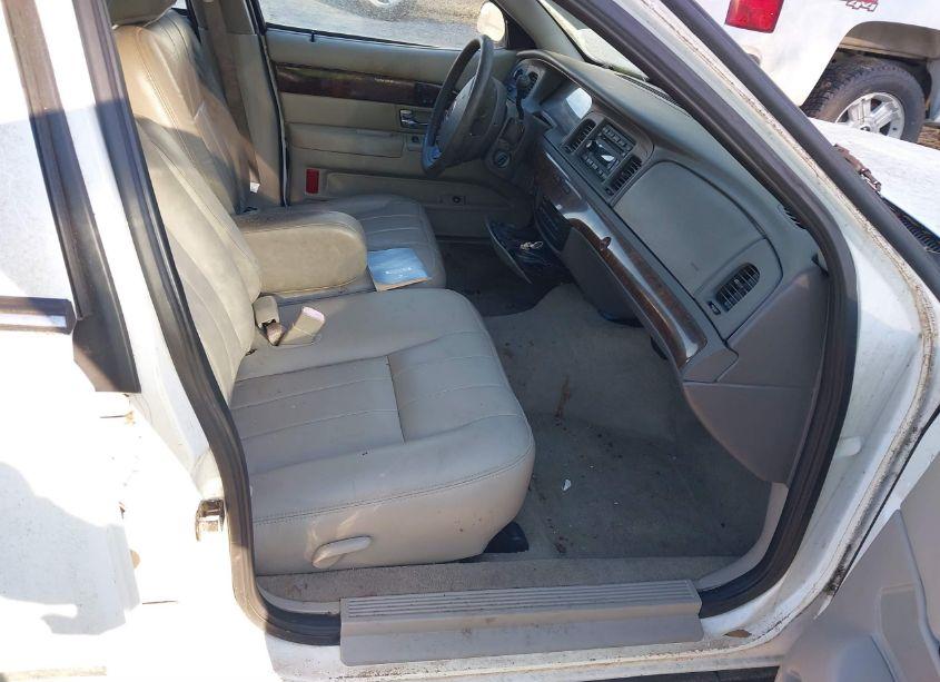 Photo 5 of 2009 Mercury Grand MARQUIS LS (FLEET ONLY) (VIN 2MEHM75VX9X634479)