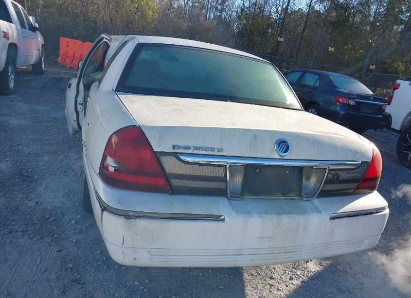 Photo 6 of 2009 Mercury Grand MARQUIS LS (FLEET ONLY) (VIN 2MEHM75VX9X634479)