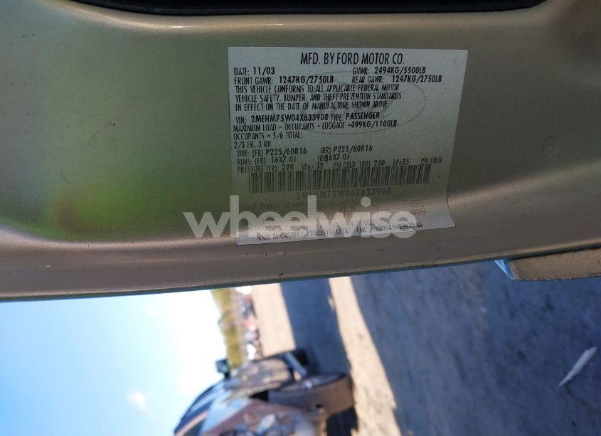 Photo 9 of 2004 Mercury Grand MARQUIS LS (VIN 2MEHM75W04X633908)